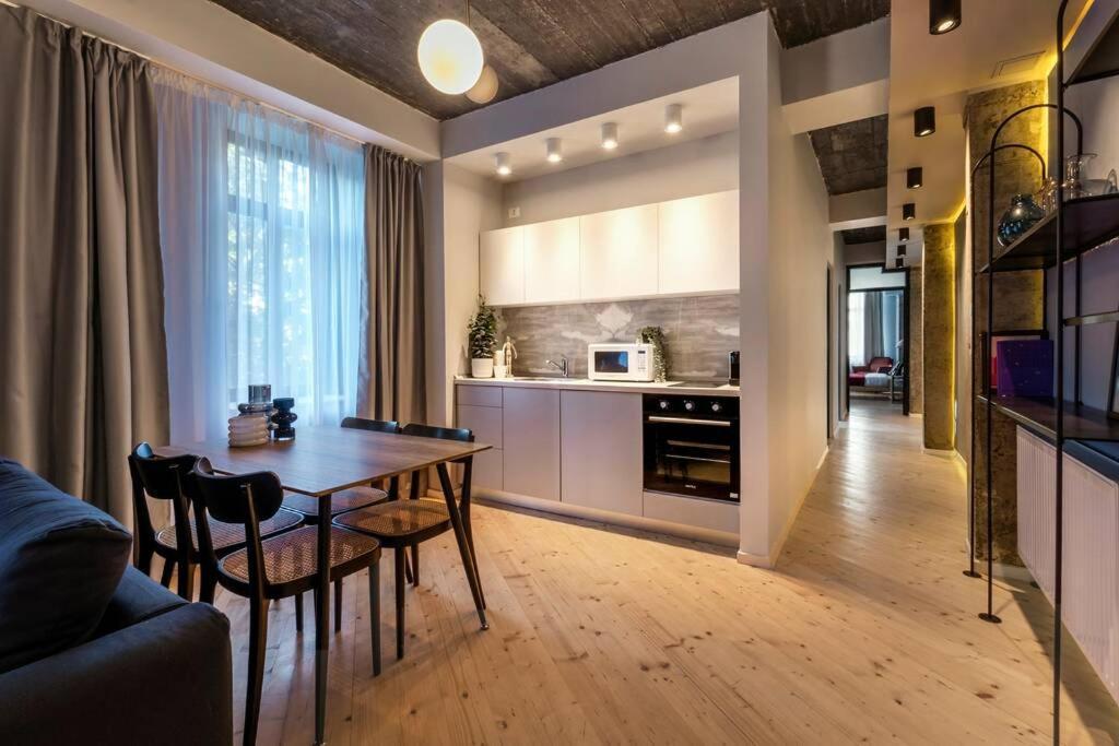 부쿠레슈티 Marvellous Design 2Br Old Town 아파트 외부 사진