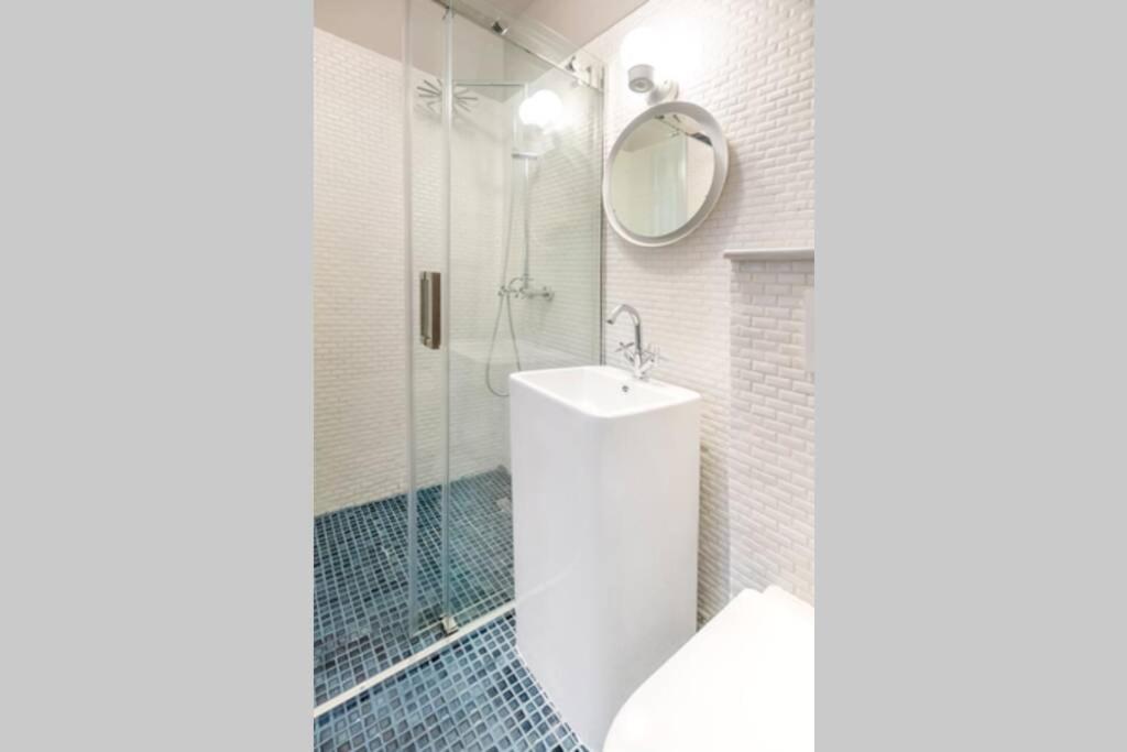 부쿠레슈티 Marvellous Design 2Br Old Town 아파트 외부 사진